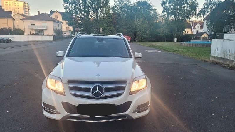 Gebraucht Mercedes GLK200 143 PS (105 kW) 2013 Weiß SUV