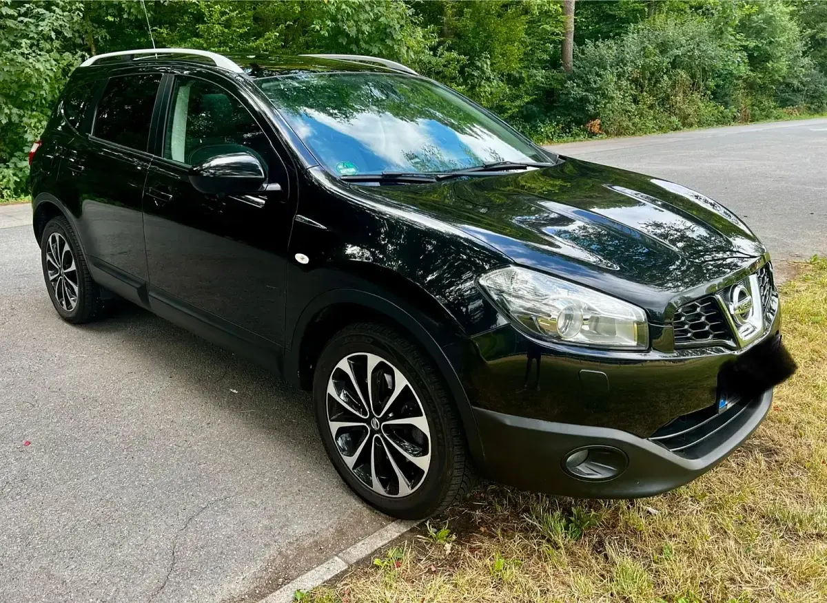 Gebraucht Nissan Qashqai +2 Tekna 150 PS (110 kW) 2013 Schwarz SUV