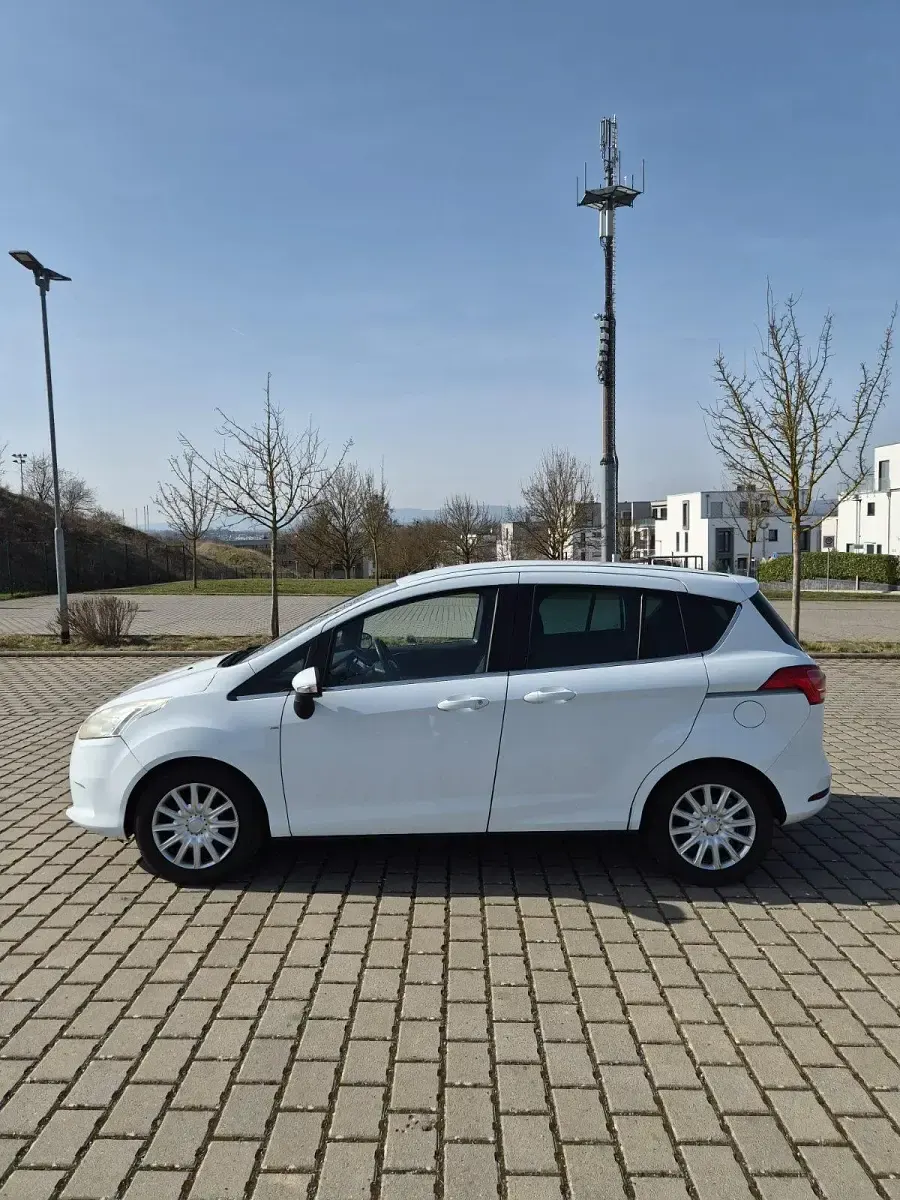 Occasion Ford B-MAX Titanium 101 ch (74 kW) 2013 Blanc Monospace