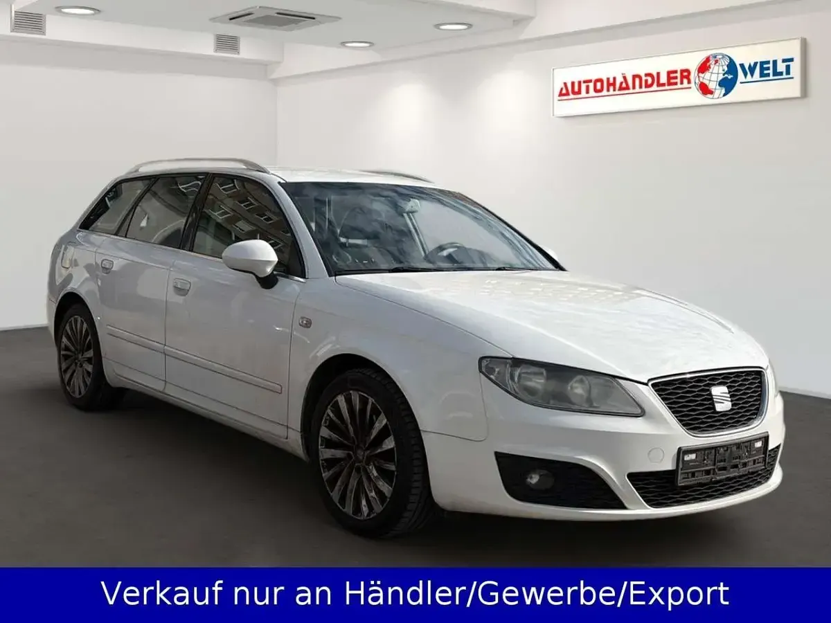 Second-hand Seat Exeo Style 120 CP (88 kW) 2012 Alb Berlinǎ