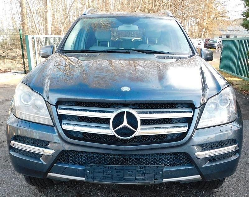 Gebraucht Mercedes GL450 340 PS (250 kW) 2012 Grau SUV
