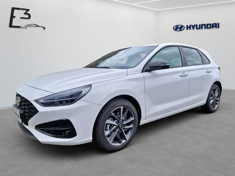 Atlas white Gebraucht 2025 Hyundai i30 Advantage Limousine | 20.490 € (Guter Preis) - Bild 1/4
