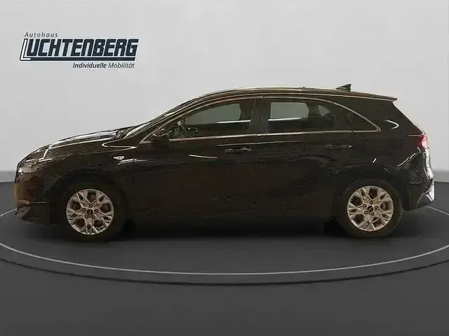 Gebraucht Kia Ceed Vision 120 PS (88 kW) 2024 Schwarz Kleinwagen