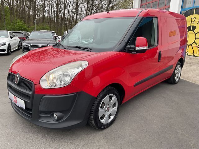 Rot Gebraucht 2012 Fiat Doblò Van / Kleinbus | 6.990 € (Etwas zu teuer) - Bild 1/4
