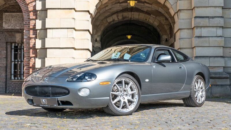 Quartz Gebraucht 2004 Jaguar XKR Coupé | 31.500 € (Fairer Preis) - Bild 1/3