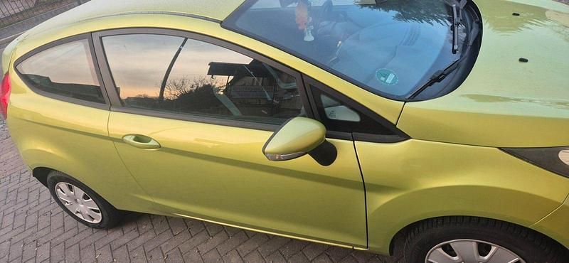 Gebraucht Ford Fiesta Trend 83 PS (61 kW) 2009 Grün Kleinwagen