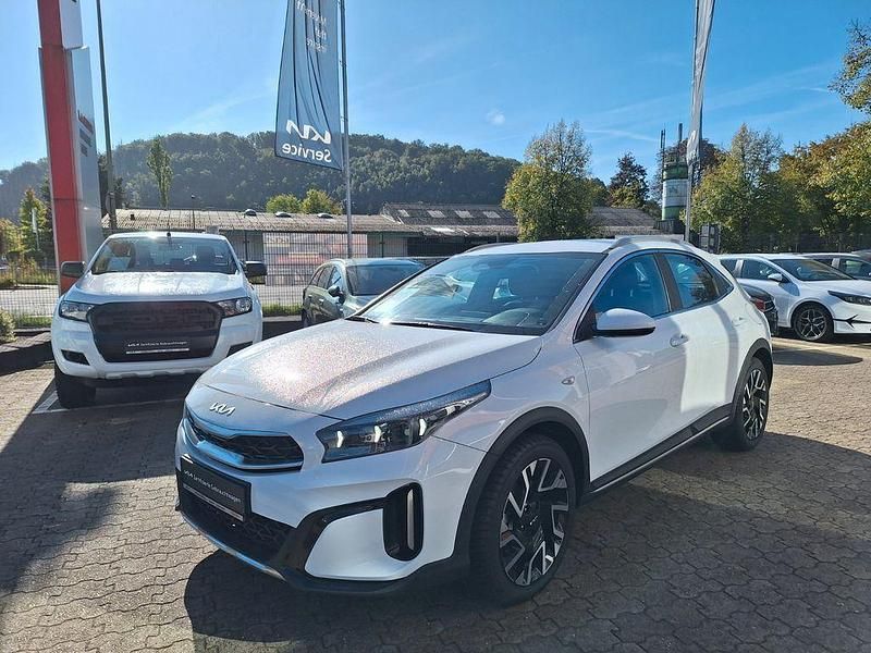 Weiß Gebraucht 2024 Kia XCeed Vision SUV | 21.950 € (Fairer Preis) - Bild 1/4