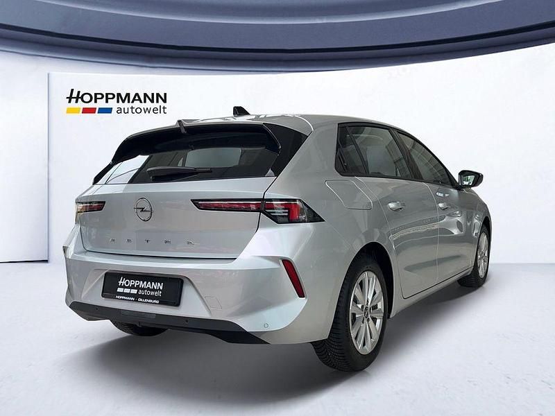 Gebraucht Opel Astra Edition 131 PS (96 kW) 2023 Kristallsilber Limousine