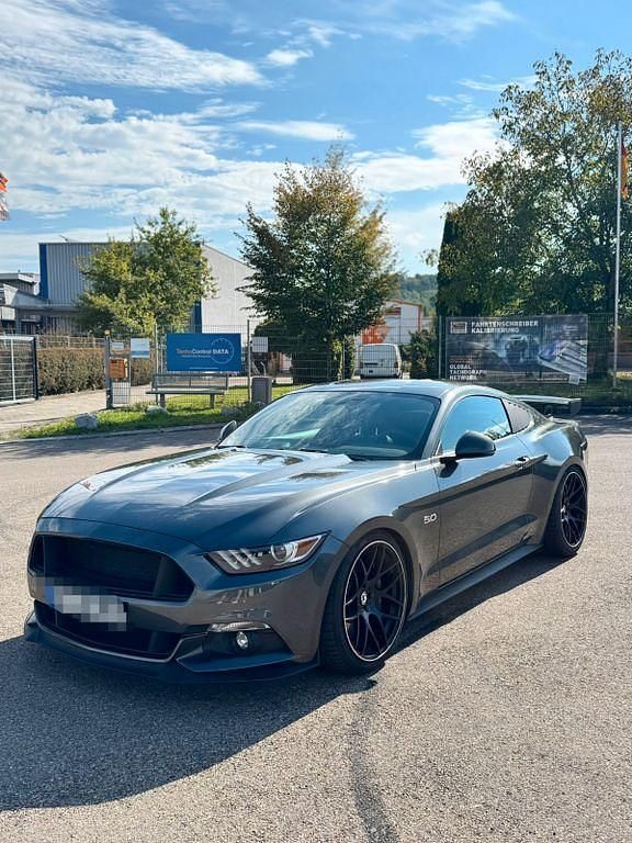 Grau Gebraucht 2017 Ford Mustang GT Coupé | 39.500 € (Superpreis) - Bild 1/4