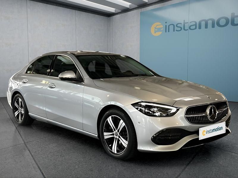 Gebraucht Mercedes C200 204 PS (150 kW) 2024 Silber Limousine