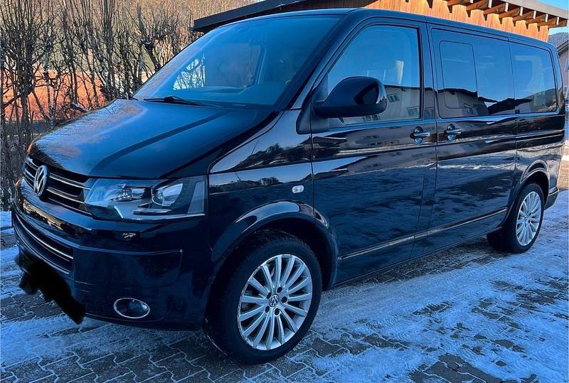 Schwarz Gebraucht 2013 VW Multivan Highline Van | 18.890 € - Bild 1/4
