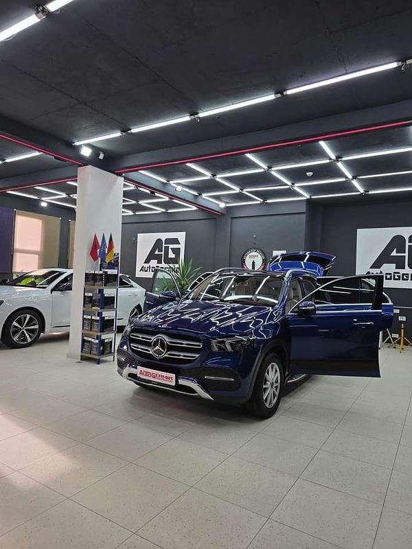 Gebraucht Mercedes GLE300 245 PS (180 kW) 2020 Blau SUV