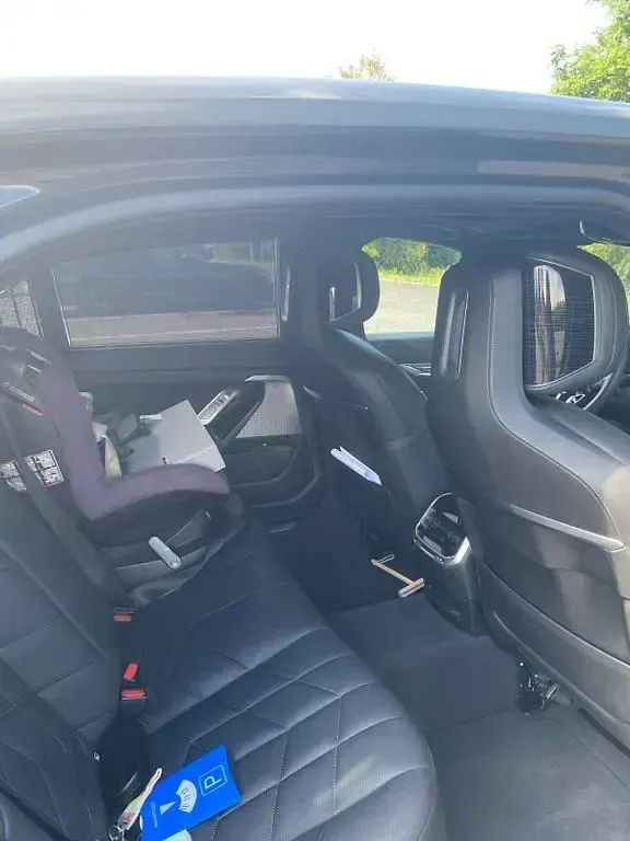 Gebraucht BMW 740 Performance 299 PS (219 kW) 2024 Grau Limousine