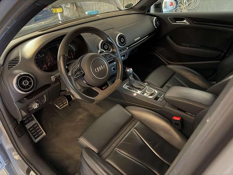 Gebraucht Audi RS3 Sportback 367 PS (269 kW) 2016 Grau Kleinwagen