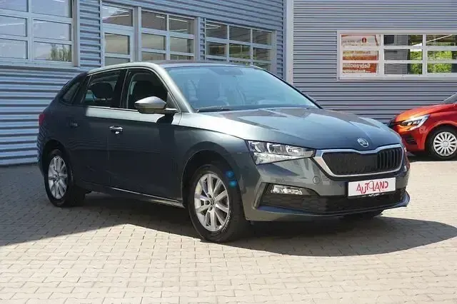 Gebraucht Skoda Scala Cool Plus 110 PS (80 kW) 2022 Grau Kleinwagen