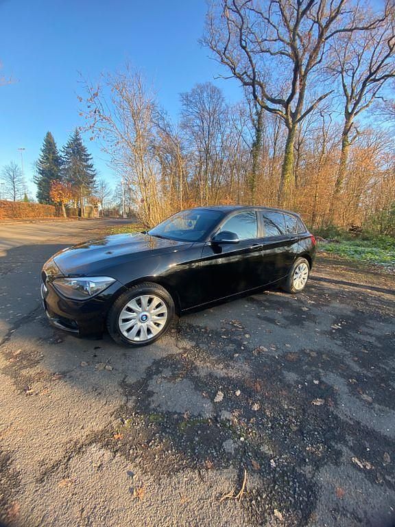 Gebraucht BMW 116 116 PS (85 kW) 2013 Schwarz Kleinwagen