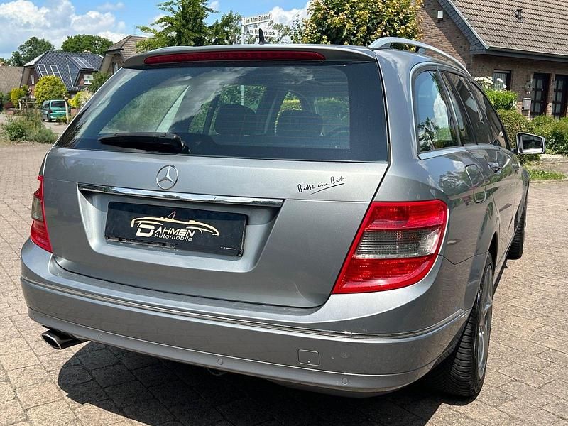 Gebraucht Mercedes C220 170 PS (125 kW) 2008 Silber Limousine