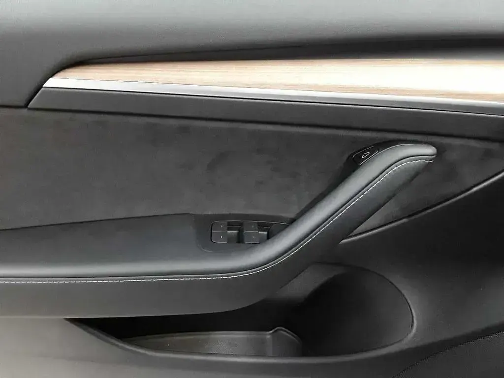Usata Tesla Model 3 366 kW (498 CV) 2023 Nero Berlina
