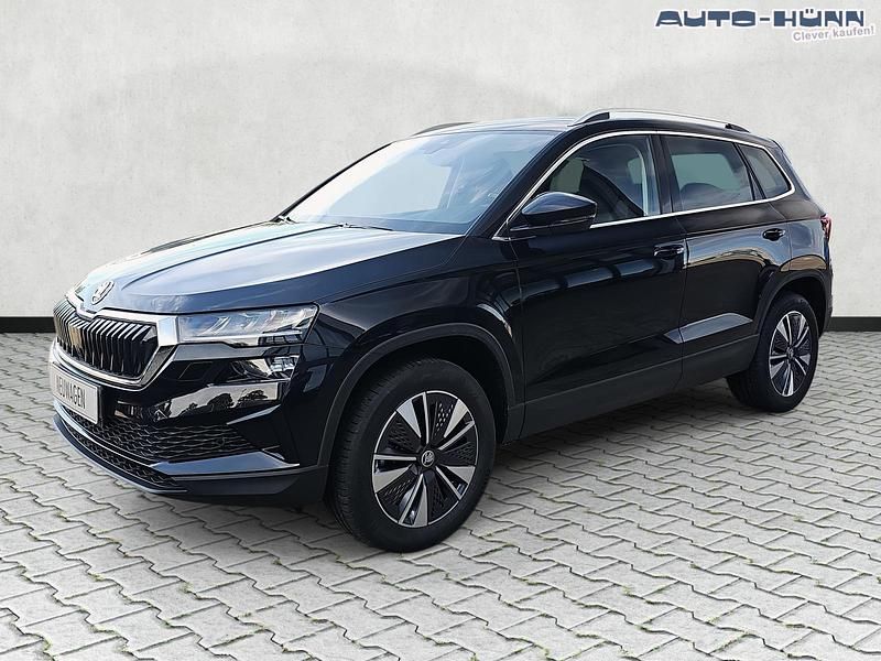 Neu Skoda Karoq Drive 150 PS (110 kW) 2025 Schwarzmagic perleffekt schwarzmagic perleffekt SUV