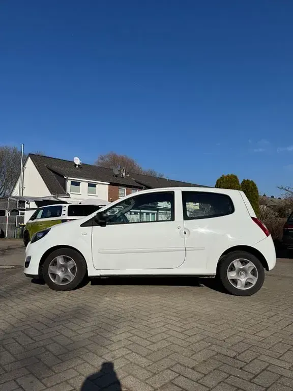 Używany Renault Twingo 75 KM (55 kW) 2013 Biały Hatchback