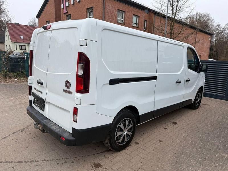 Gebraucht Fiat Talento 145 PS (106 kW) 2019 Weiß Van / Kleinbus