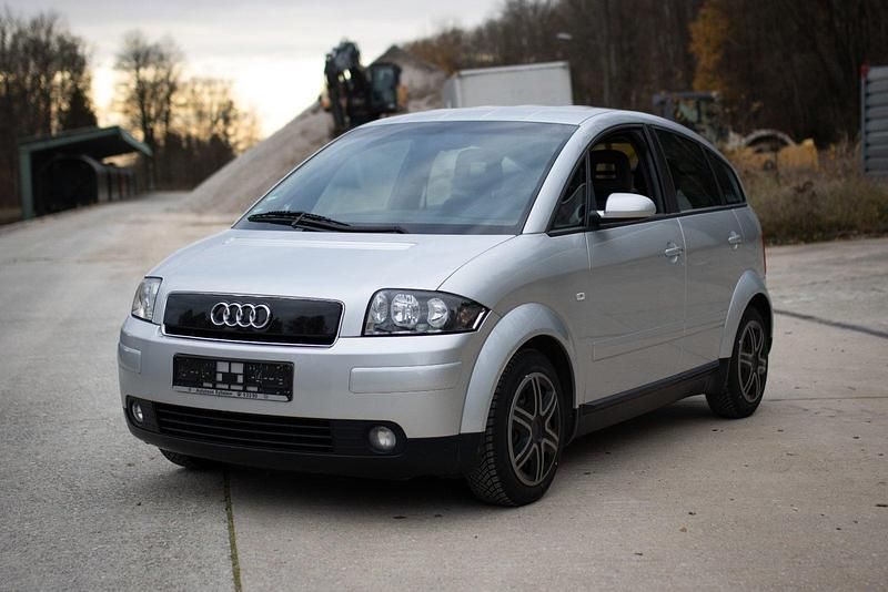 Silber Gebraucht 2000 Audi A2 Kleinwagen | 4.199 € (Etwas zu teuer) - Bild 1/4