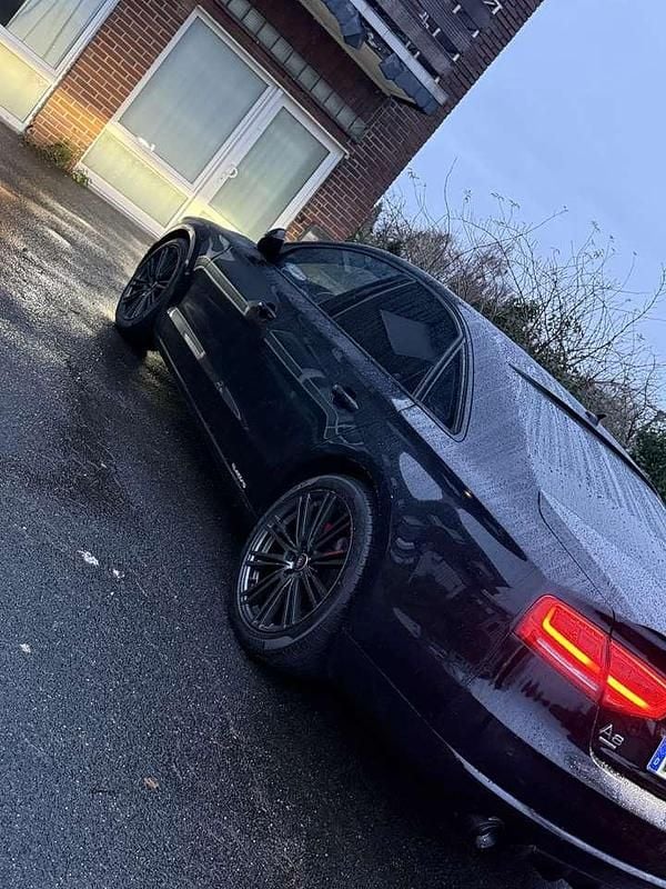 Second-hand Audi A8 250 CP (183 kW) 2013 Berlinǎ