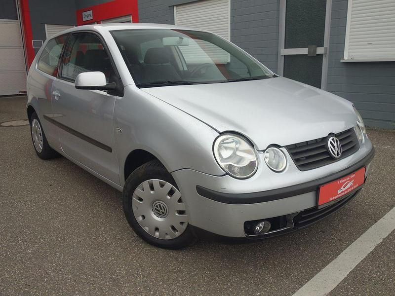Gebraucht VW Polo Trendline 75 PS (55 kW) 2003 Silber Limousine