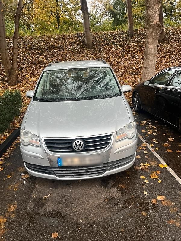 Silber Gebraucht 2009 VW Touran Van / Kleinbus | 2.200 € (Superpreis) - Bild 1/4