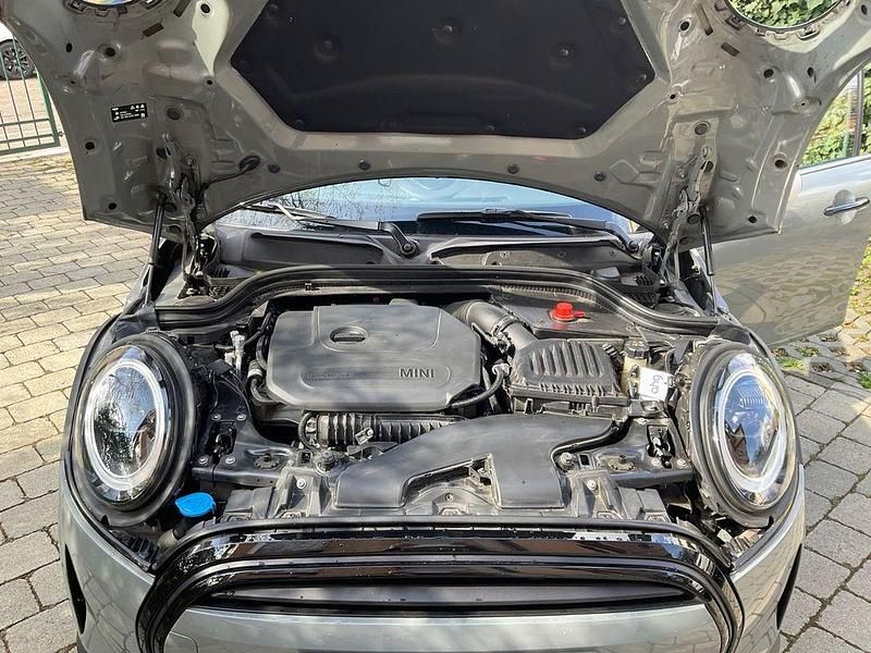 Gebraucht Mini Cooper Classic 136 PS (100 kW) 2022 Grau Kleinwagen