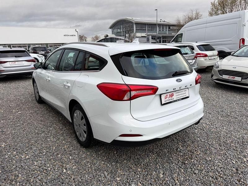 Gebraucht Ford Focus Cool & Connect 120 PS (88 kW) 2020 Weiß Limousine