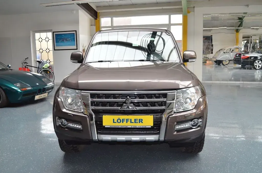 Gebraucht Mitsubishi Pajero 190 PS (139 kW) 2016 Braun SUV