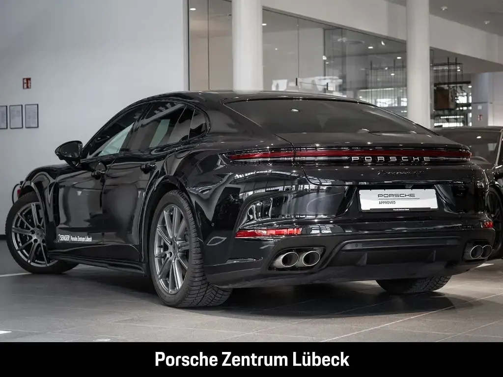 Gebraucht Porsche Panamera 4S E-Hybrid 544 PS (400 kW) 2025 Tiefschwarzmetallic Kleinwagen
