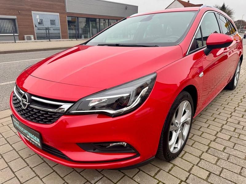 Rot Gebraucht 2017 Opel Astra Dynamic Limousine | 9.990 € (Guter Preis) - Bild 1/4
