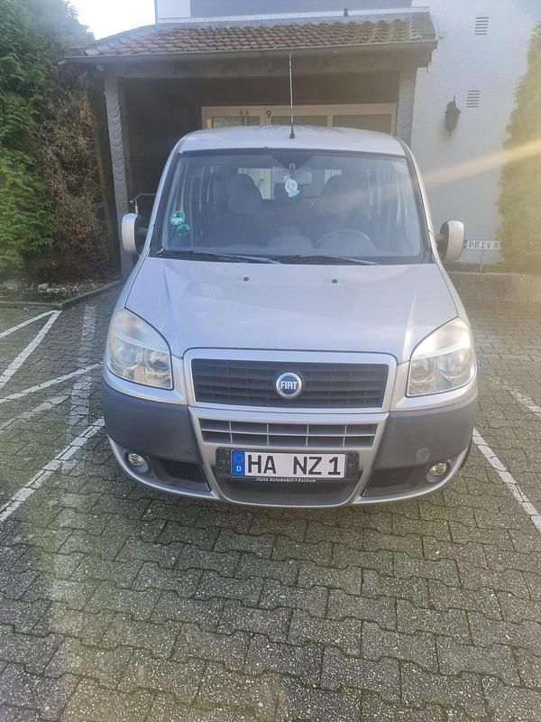 Gebraucht Fiat Doblò 2008 Grün Van / Kleinbus