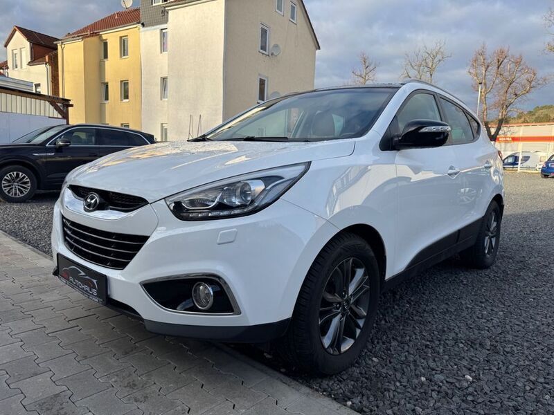 Weiß Gebraucht 2015 Hyundai ix35 Style SUV | 10.990 € (Fairer Preis) - Bild 1/4