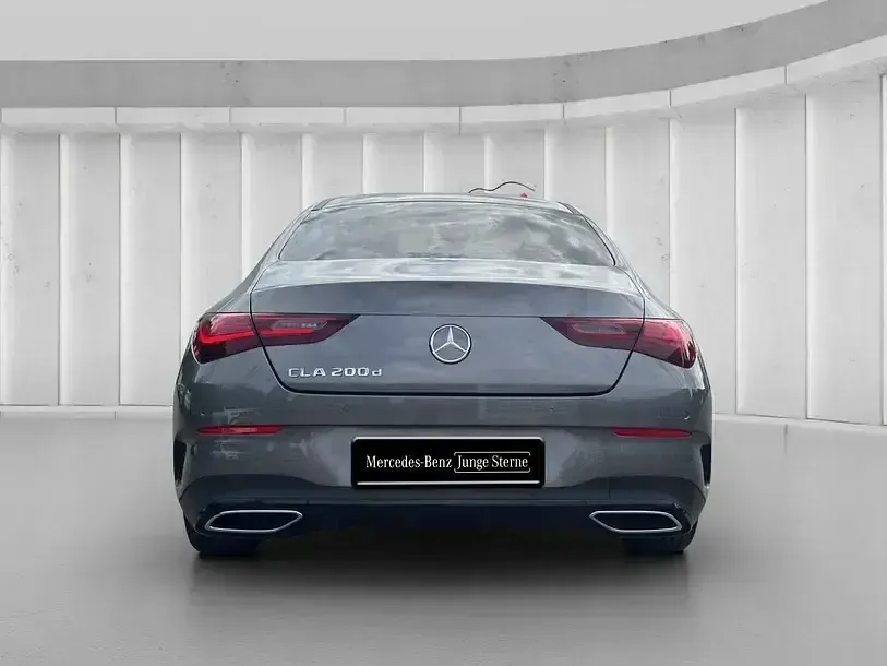 Gebraucht Mercedes CLA200 AMG 150 PS (110 kW) 2025 Lack mountaingrau Coupé
