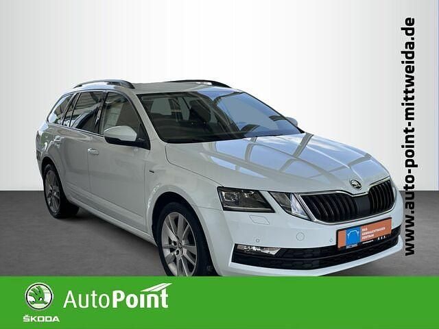 Gebraucht Skoda Octavia Clever 150 PS (110 kW) 2018 Laserweiß uni Kombi