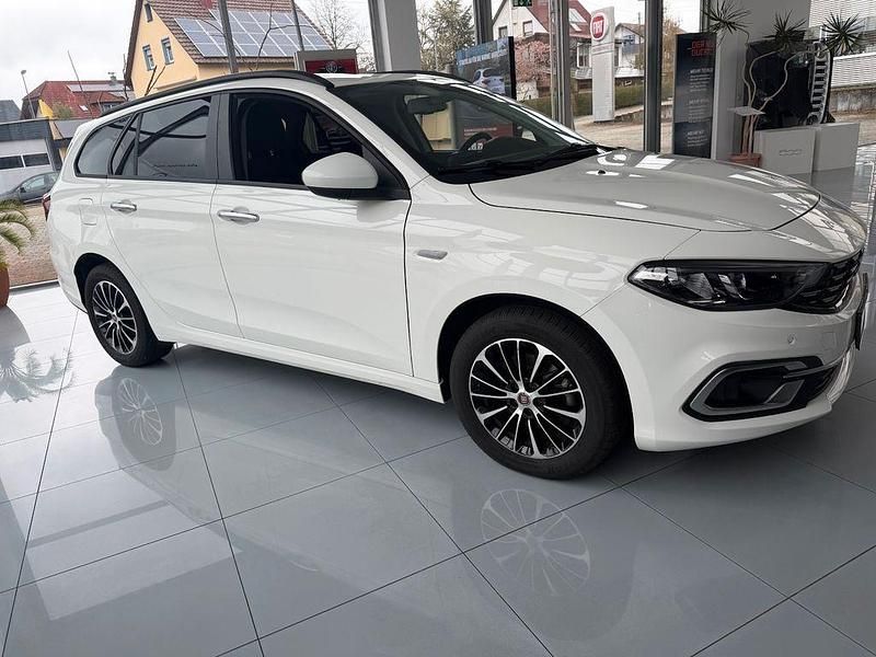 Gebraucht Fiat Tipo 131 PS (96 kW) 2024 Weiß Limousine