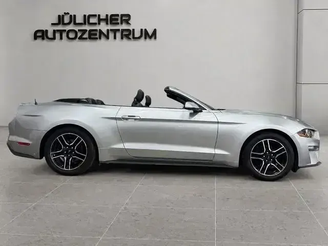 Gebraucht Ford Mustang 317 PS (233 kW) 2022 Grau Cabrio