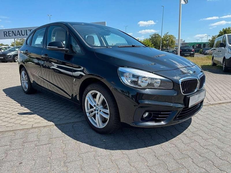 Gebraucht BMW 225 Sport Line 136 PS (100 kW) 2016 Schwarz Kombi