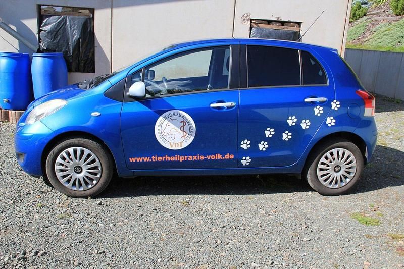 Blau Gebraucht 2010 Toyota Yaris Life Kleinwagen | 3.250 € (Guter Preis) - Bild 1/4