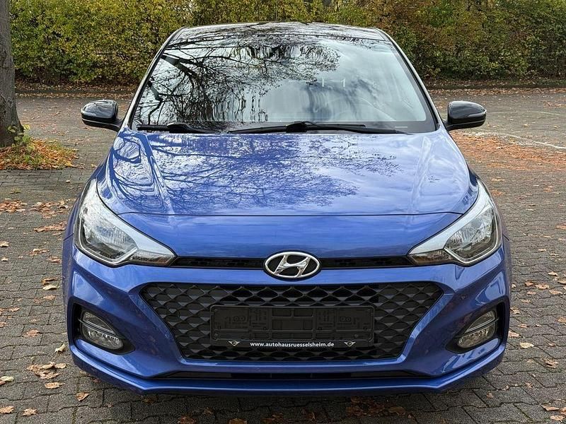 Gebraucht Hyundai i20 Trend 84 PS (61 kW) 2019 Blau Limousine
