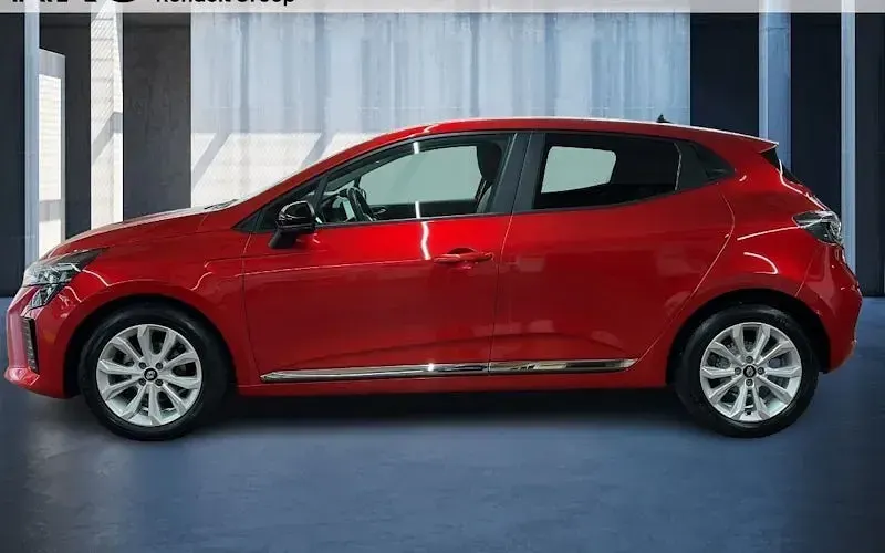 Używany Renault Clio V Evolution 101 KM (74 kW) 2023 Czerwony Sedan/Limuzyna