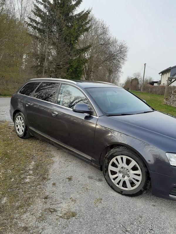 Gebraucht Audi A6 136 PS (100 kW) 2011 Grau Kombi