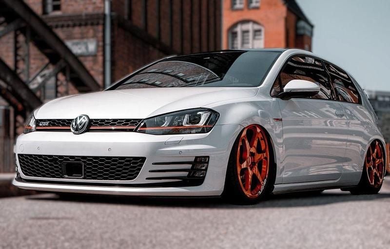 Weiß Gebraucht 2013 VW Golf VII GTI Limousine | 14.000 € (Guter Preis) - Bild 1/4