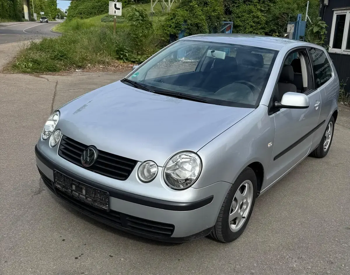 Brugt VW Polo 64 HK (47 kW) 2004 Sølv Hatchback