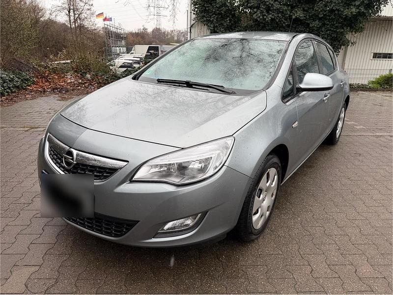 Gebraucht Opel Astra 87 PS (63 kW) 2012 Grau Limousine