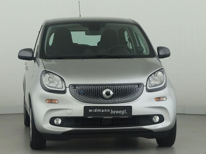 Gebraucht Smart ForFour Electric Drive Passion 60 kW (82 PS) 2019 Silber Limousine