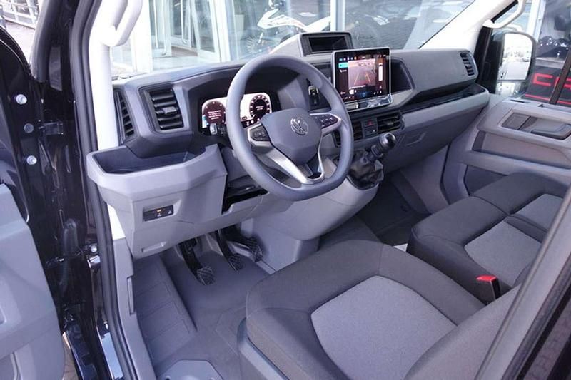 Gebraucht VW Crafter 177 PS (130 kW) 2025 Deep black Van